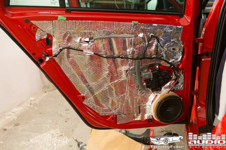 REPRODUKTORY TLMENIE ODHLUCNENIE SKODA OCTAVIA RS HERTZ CANTON 6950